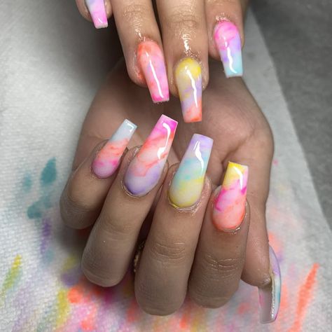 Pinterest @spiciwasabi 🦋🦋🦋 Rainbow Marble Nails Multi Color Marble Nails, Marble Nails Rainbow, Multicolor Marble Nails, Easter Marble Nails, Marble Nails Colorful, Marble Pastel Nails, Rainbow Marble Nail Art, Colorful Marble Nails Acrylic, Colored Marble Nails