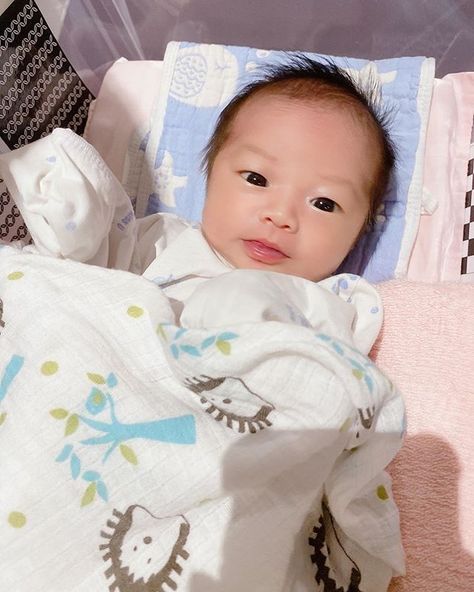 Newborn Aesthetic, Aesthetic Pin, Ulzzang Kids, Cute Asian Babies, Asian Kids, Asian Babies, Baby Newborn, Baby Pictures