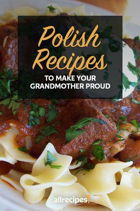 Easy Polish Recipes, Classic Borscht Recipe, Polish Food Traditional, Best Cabbage Rolls Recipe, Slovak Recipes, Polish Desserts, Eastern European Recipes, Polish Traditions, Hungarian Recipes