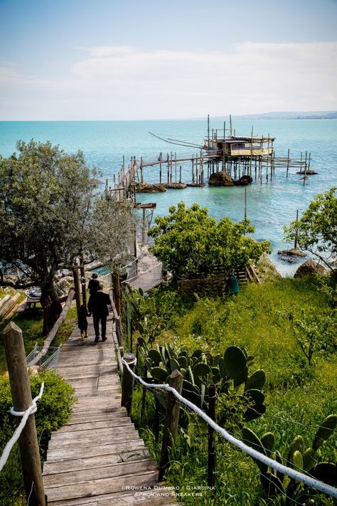 Apron and Sneakers - Cooking & Traveling in Italy and Beyond: Ristorante Trabocco Cungarelle in Vasto Marina (Abruzzo), Italy Introdacqua Italy, East Italy, Traveling In Italy, Travel In Italy, Italy Culture, Abruzzo Italy, Italy Beaches, Explore Italy, Italy Aesthetic