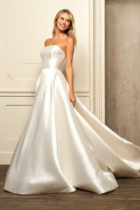 Wedding Dress Bride, Classy Wedding Dress, Buy Wedding Dress, Dress Bride, Dream Wedding Ideas Dresses, Sherri Hill, Inspiration Wedding, Satin Wedding, Ball Gown Dresses