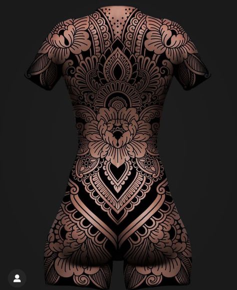 Full Body Pattern Tattoo, Full Body Tattoo Women Japanese Style, Blackwork Back Tattoo Women, Japanese Body Suit Tattoo Woman, Symmetrical Spine Tattoo, Back Tattoo Women Full Art Designs, Lady Body Tattoo, Tattoo Big Woman, Glute Tattoos For Women