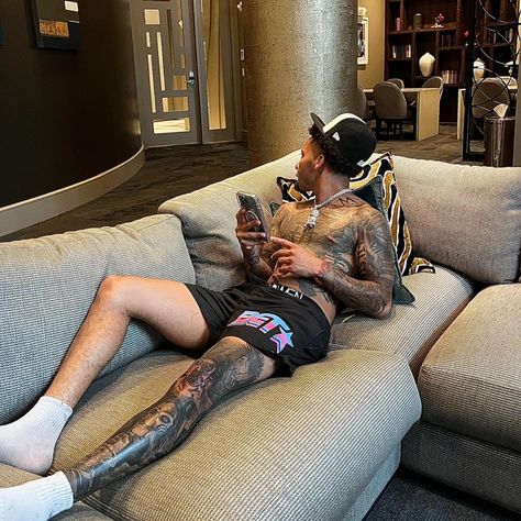 Half Leg Tattoo Men Sleeve, Black Men Leg Tattoos, Chest Tattoo Men Ideas Black Man, Leg Sleeve Tattoo Male, Best Hair Trimmer, Black Men Tattoos, Ayo And Teo, Street Tattoo, Girl Gang Aesthetic