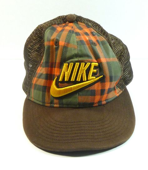 Fire Clothes, Swag Hats, Caps And Hats, Hat Aesthetic, Nike Hat, Fall Hats, Aesthetic Fits, Cool Hats, Vintage Nike