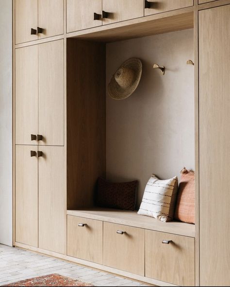 Scandinavian Mudroom, Entry Mudroom, Entryway Closet, Mudroom Entryway, Mudroom Design, Spanish Style Homes, Entry Hallway, Hallway Storage, Boot Room