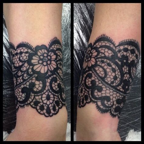 Black Lace Tattoo, Pattern Tattoos, Wedding Band Tattoo, Tattoo Band, Lace Tattoo Design, Armband Tattoos, Muster Tattoos, Inspiration Tattoos, Geniale Tattoos