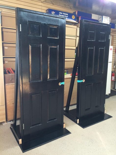 Sagging Door Prop | Contractor Talk - Professional Construction and Remodeling Forum Sagging Door, Louvered Interior Doors, Technical Theatre, Theatre Props, Door Prop, Stage Props, Set Design Theatre, Stage Set Design, Wooden Screen