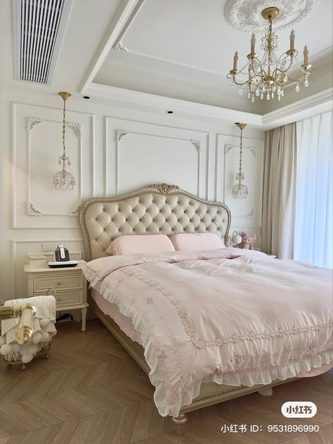 Big Coquette Bedroom, Royal Room Ideas, Royal Room Aesthetic, Princess Bedroom Aesthetic, Headboard For Bed, Double Headboard, White Coquette, Classy Rooms, Idea Aesthetic