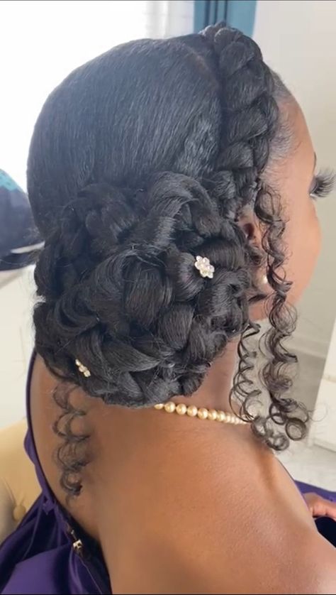 Afro Updo Hairstyles Wedding, Cornrow Wedding Hairstyles, Bridesmaids Braided Hairstyles, Natural Hairstyles For Black Women Wedding, Gel Up Hairstyles, Natural Hair Bridal Hairstyles, Badass Hairstyles, Natural Hair Updo Wedding, Afro Wedding Hairstyles