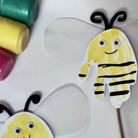 Cheryl Gavrielides on Instagram: "Handprint bees 🐝   Another cute activity to try for world bee day! After printing the kids hands we added tracing paper wings and a stick to make it ‘fly’!  Such a simple craft but always fun!   #worldbeeday #beecraft #naturecraft #craftsforkids #activitiesfortoddlers #handprint #handprinting #handprintart #kidsart #handprintbee #painting #beepainting #papercrafts" Hand Print Bee Craft, Handprint Bumblebee, Bumble Bee Craft For Toddlers, Bee Crafts For Kids Preschool, Bumble Bee Crafts For Toddlers, Handprint Bee, Bee Handprint Craft, Bee Crafts Preschool, Bugs Crafts