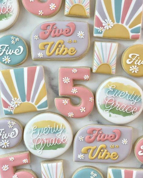 Five Is A Vibe Cake Ideas, Five Is A Vibe Cupcakes, 5 Is A Vibe Cookies, Five Is A Vibe Birthday Party Cake, Five Is A Vibe Cookies, 5 Is A Vibe, Groovy Cookies, Birthday Surprise Kids, Vibe Party