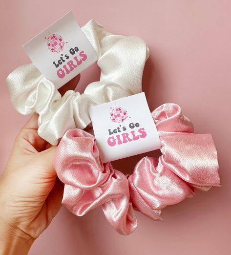 Bachelorette Gifts For Guests, Gifts For Bachelorette Party Guests, Cowgirl Birthday Party Favors, Disco Party Favors, Pink Cowgirl Birthday Party, Pink Cowgirl Birthday, Cowgirl Party Favors, Party Favors Pink, Wedding Rehearsal Dinner Decorations