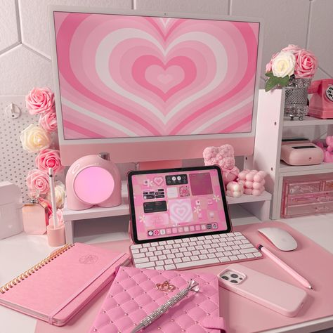 Happy Thursday! 🎀 Hope everyone has a great day. 💕 ˚˖୨🎀୧˖˚ What’s on my desk: ˚˖୨🎀୧˖˚ Wallpaper: @mollandslane Computer: @apple pink iMac 2021 refurbished Mouse: @apple Pink Rose Teddy Bear Candle: @suretcandles Pink among us light: Divoom 🔗 White Shelf: Amazon 🔗 Items are 🔗’d in B!0 Tags::: #pink #desksetup #pinkdesksetup #pinkipad #pinkimac #cute pink, desk setup, pink desk setup, pink iPad, pink iMac, pink aesthetic, cute, desk gram, pink office Pink Working Space, Pink And White Home Office, Pink Desk Aesthetic Office, Work Pink Aesthetic, Pink Imac Desk Setup, Pink Desk Ideas, Happy Pink Aesthetic, Pink Computer Setup, Office Ideas Pink