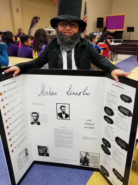 Abraham Lincoln Presentation Project Wax Museum School Project Abraham Lincoln, Abraham Lincoln School Project, Wax Museum School Project, Wax Museum Ideas, Abraham Lincoln Costume, Wax Museum Project, Presentation Project, Museum Ideas, Abe Lincoln