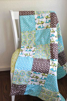 Simple Baby Quilt, Beginner Quilts, Beginner Quilting, Baby Quilt Tutorials, Heart Quilts, Sewing Quilts, Kids Quilts, Easy Baby Blanket, Baby Quilt Patterns