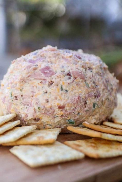 Flakes Of Ham Cheese Ball, Ham Cheese Ball Recipes Easy, Ham Balls Recipe Cream Cheeses, Ham And Cream Cheese Ball, Ham Dip Cream Cheese, Ham Cheese Ball Recipes, Ham Ball Recipe, Ham And Cheese Ball, Ham Cheese Ball