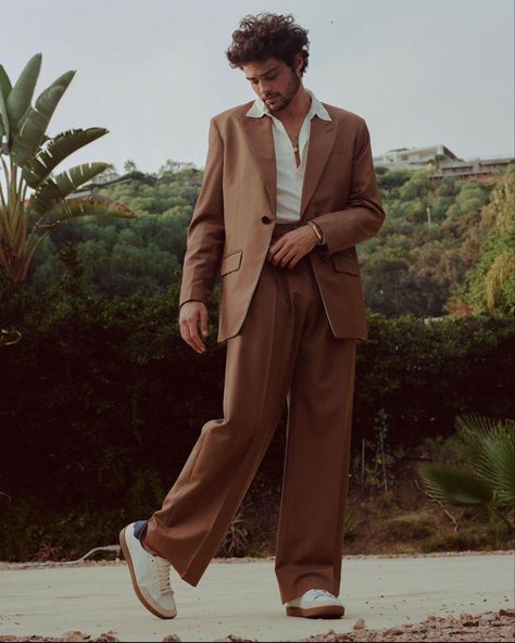 Summer Wedding Men Outfit Guest, Masc Wedding Outfits, Jacob Elordi Outfits, Bootcut Outfit, Business Casual Outfits Men, Men Fall Fashion, Guys Prom Outfit, 90s Black Men Fashion, Carhartt Jacket Outfit