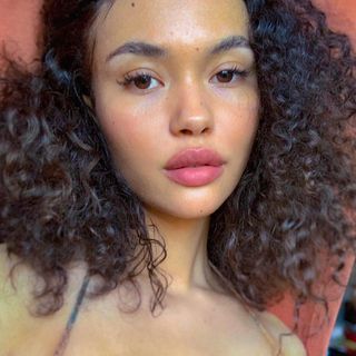 Isabella Peschardt, Biracial Women, Essence Makeup, Dramatic Hair, Olive Skin, Pretty Skin Care, Hair Flip, Pretty Skin, Doing Something