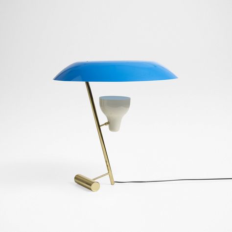 199: GINO SARFATTI, table lamp, model 548 | Wright20.com Gino Sarfatti, Design Icon, Icon Design, No 1, Table Lamp, In Italy, Auction, Brass, Italy