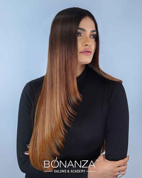 Front Haircut Ideas For Long Hair, Long Front Layers Haircut, Forward Graduation Haircut Long Layered, Layer Haircut For Long Hair Straight, Breezy Hairstyles, Haircuts For Women Long Hair, Front Layered Haircuts, Haircuts For Long Hair Straight, Round Face Hairstyles Long