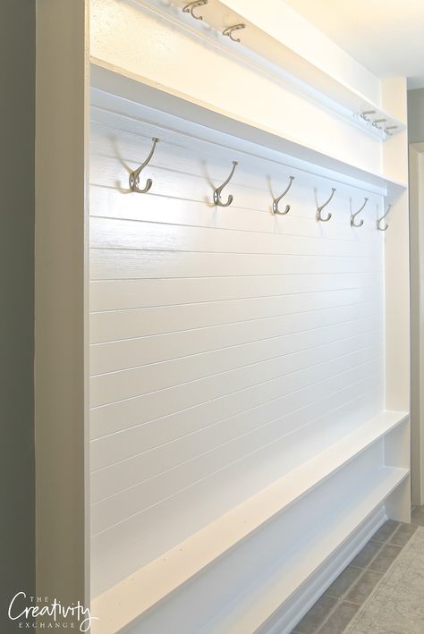 How to Turn Any Space into a Mudroom Narrow Mudroom, Narrow Closet Organization, Narrow Closet, Narrow Laundry Room, Garage Entryway, Mudroom Laundry Room, Small Entryways, Diy Entryway, Mudroom Design