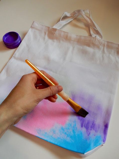 Make a Watercolor Tote Tie Dye Bags Totes, Canvas Makeup Bag Ideas, Painting A Canvas Bag, Christian Tote Bags Diy, Diy Canvas Bag Paint, Decorating Canvas Bags, Kids Tote Bags Diy, Painting Canvas Tote Bags Diy, Diy Painted Canvas Bags