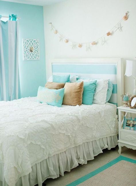 Blue Teen Girl Bedroom, Ocean Themed Bedroom, Turquoise Room, Bedroom Turquoise, Beach Themed Bedroom, Teal Bedroom, Teen Bedroom Designs, Beach Room, Geek Decor