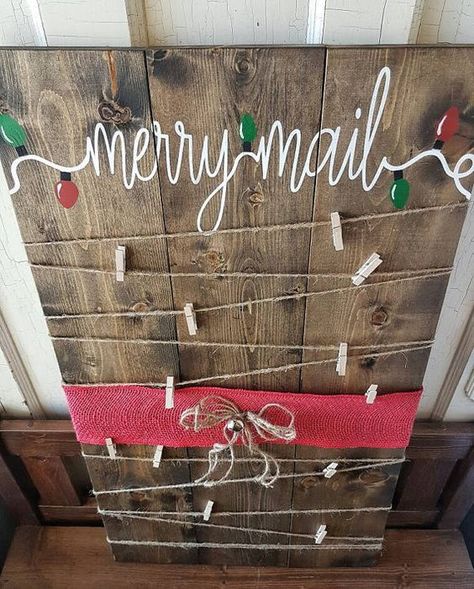 Must Have Craft Tips - Christmas Card Displays - Merry Mail, Card Display, Christmas Signs Wood, Christmas Wood, Holiday Diy, Christmas Card Holders, Christmas Deco, Xmas Crafts, Diy Holiday