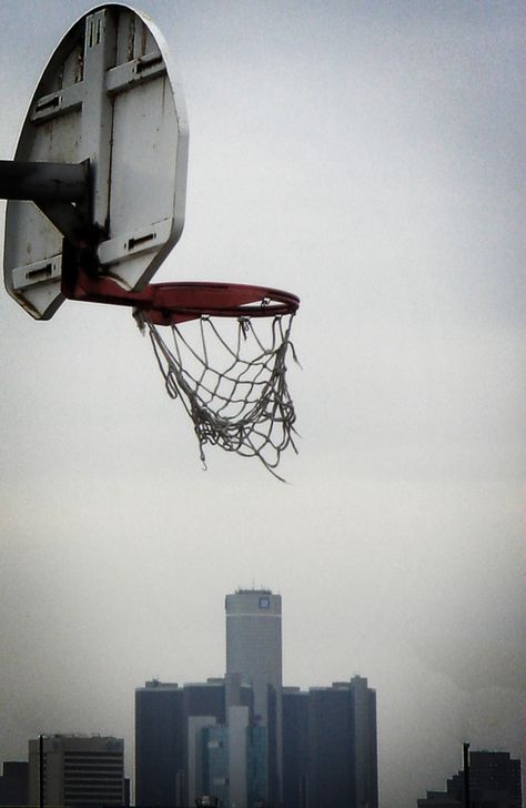 Basketball Ring Basket, Urban Sport, Street Basketball, Basket Nba, Basketball Courts, Bola Basket, Hoop Dreams, Basketball Goals, Love Basketball