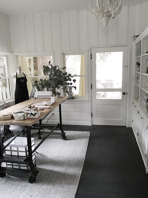 Converting my office into a craft room was the smartest thing I did. I love DIY's and I think our family was tired of living amongst my projects! 100 Year Old Home, White Table Settings, Farmhouse Crafts, Craft Room Decor, Old Home, Craft Room Office, Cool Ideas, Room Remodeling, Rooms For Rent