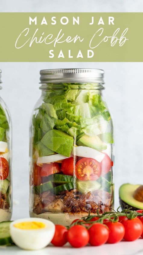 Jar Lunch Ideas, Mason Jar Meal Prep, No Heat Lunch, Mason Jar Lunch, Chicken Cobb Salad, Mason Jar Recipe, Salad Jar Recipe, Jar Salads, Mason Jar Salad Recipes