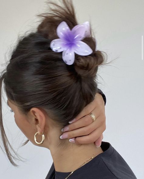 trend trendy JOYOYO 4 Pcs Flower Hair Clips Medium Size Hair Claw Clips for Women Girls, Hair Grips Women Hair Clips Bright Color Flower Clips 3 Inch hawaii hawaian Hair Clips Aesthetic, Hibiscus Hair, Hawaiian Hairstyles, Hair Grips, Clip Hairstyles, Cut Her Hair, Hair Claw Clips, Color Flower, Island Vibes