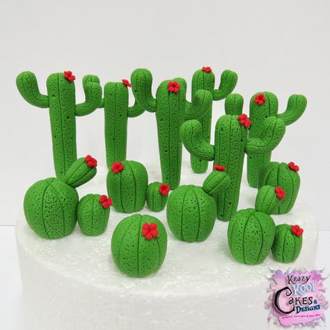 Cactus Cake Topper, Cactus Cake, Cold Cake, Cheap Clean Eating, Delicious Clean Eating, Zucchini Cake, Handmade Cake, Cactus Y Suculentas, Cake Tins