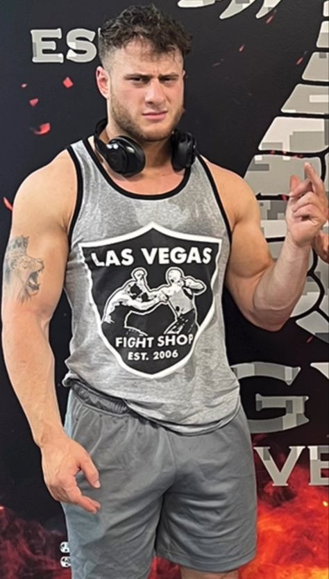 Mjf Aew, Aew Mjf, Wwe Men, Daniel Garcia, Camp Fashion, Celebrity Selfies, Male Pose Reference, Hunks Men, Kenny Omega