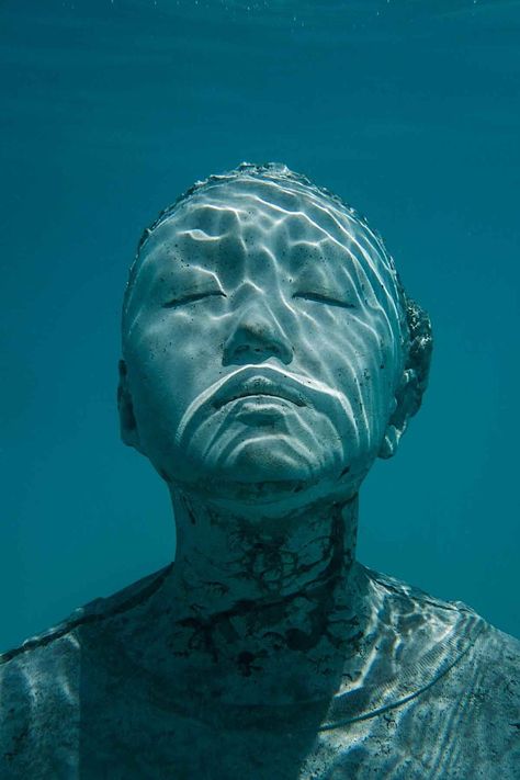 Jason Decaires Taylor, Underwater Sculpture, Underwater Portrait, Galleria D'arte, Underwater Art, Photographie Portrait Inspiration, Cicely Mary Barker, David Hockney, Water Art