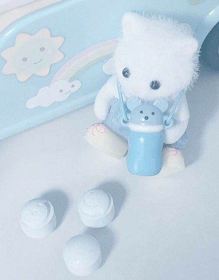 Calico Critters Families, Soft Pink Theme, Baby Blue Aesthetic, Light Blue Aesthetic, Blue Aesthetic Pastel, Blue Milk, Blue Anime, Bleu Pastel, Aesthetic Japan