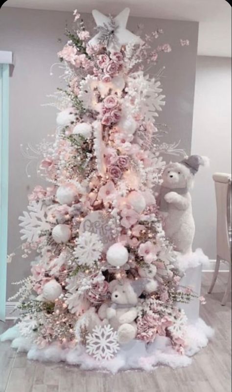 Pink Christmas Pink Christmas Tree Decorations, Glam Christmas Tree, Elegant Christmas Tree Decorations, Christmas Tree Decorated, Glam Christmas Decor, Christmas Tree Decorating Themes, Christmas Decorating Ideas, Rose Gold Christmas, Glam Christmas