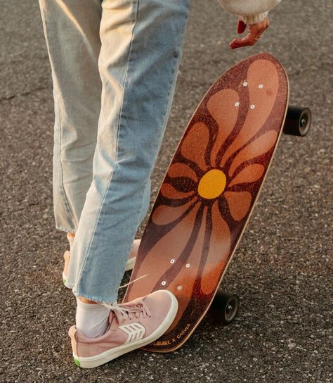 GRLSWIRL on Instagram: “Did you hear that Grlswirl @carverskate FLOWERSWIRLS are back! These sold out gems have been hard to keep our hands on. We made sure to…” Skateboard Art Design, Skate 3, Surf Vibes, Ville New York, Beach Pictures Friends, Surfboard Design, Cute Animals Puppies, Vintage Surf, Skater Boy