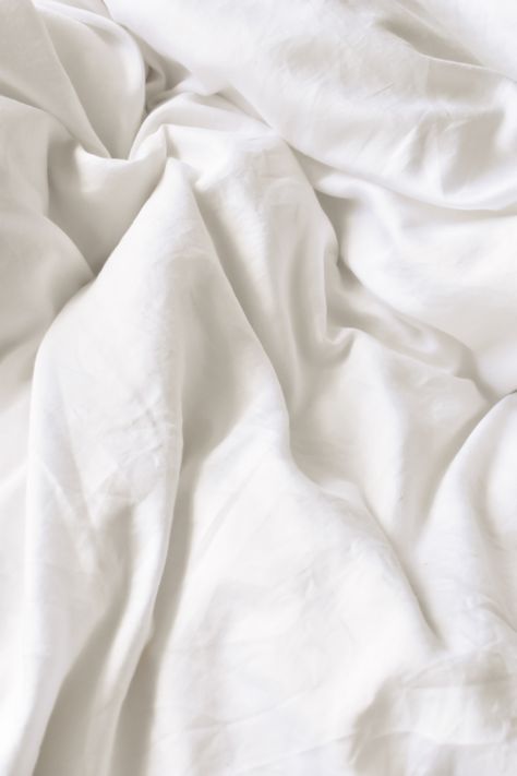 Clean Linen Aesthetic, White Linen Aesthetic, Bed Linen Photography, Fresh Linen Aesthetic, Linen Sheets Aesthetic, White Sheets Aesthetic, Fabric Photography Ideas, Wrinkles Photography, Linen Aesthetic