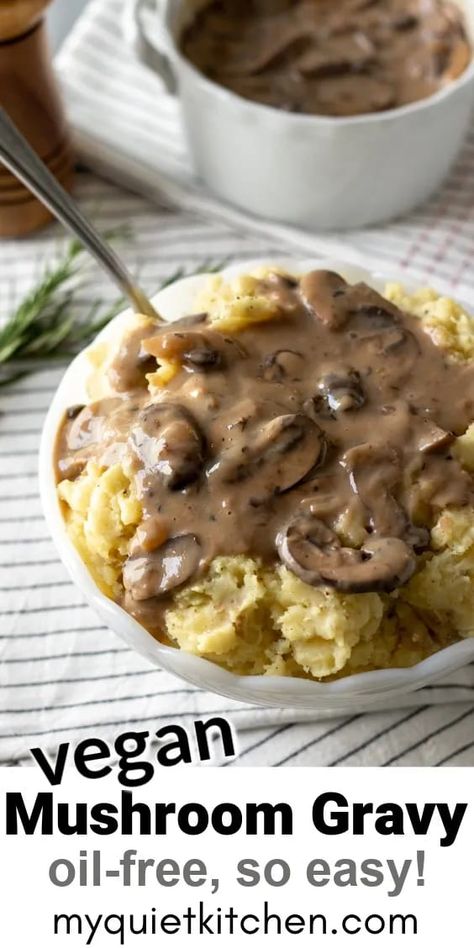 Best Mushroom Gravy, Vegan Mushroom Gravy, Potatoes Roasted, Vegan Gravy, Vegan Pantry, Vegan Holiday Recipes, Vegan Mushroom, Mushroom Gravy, Vegan Sauces