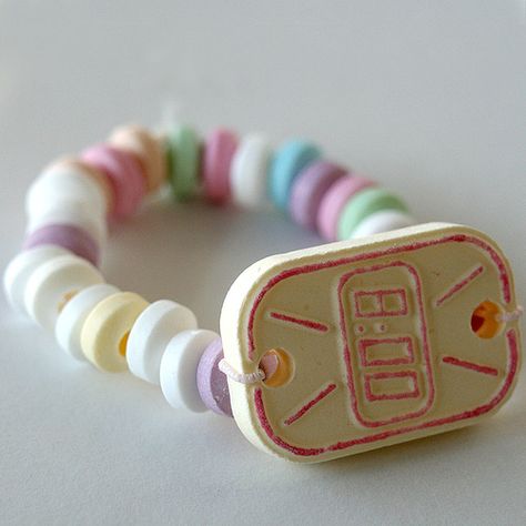 The time as always correct. Childhood Aesthetic, Vintage Sweets, Childhood Memories 90s, Candy Bracelet, Childhood Memories 2000, 90s Memories, Good Old Times, 2000s Nostalgia, 90s Childhood