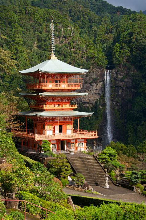 Kumano Kodo, Japanese Shrine, Asian Landscape, Ancient Japan, Neo Tokyo, Japan Landscape, Japanese Temple, Japanese Architect, Wakayama