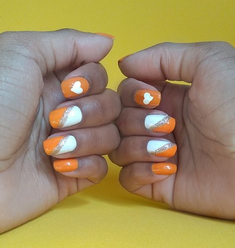 Tennessee Volunteers Nails, University Of Tn Nails, School Spirit Nails Designs, Ut Vols Nails, Tennessee Vols Nails Designs, University Of Tennessee Nails, Tennessee Football Nails, Tennessee Orange Nails, Tn Vols Nails