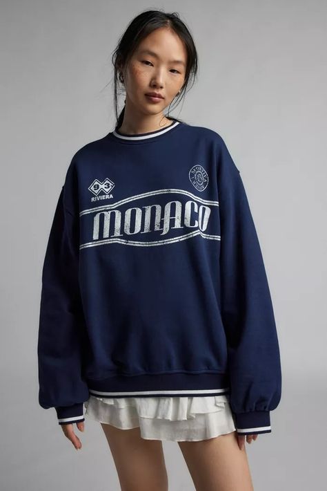 Women's Graphic Tees | Oversized + Vintage Graphic Tees | Urban Outfitters Europe 2024, Navy Blue Sweatshirt, Crewneck Design, Vintage Crewneck, Graphic Tees Vintage, Top Graphic Tees, Urban Outfitters Women, Branded Sweatshirts, Edgy Look