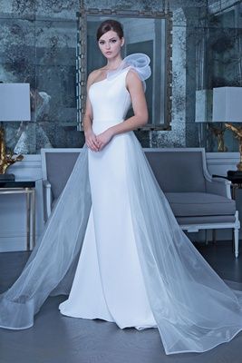 Romona Keveza Bridal, Romona Keveza Wedding Dresses, Wedding Dress Necklace, Romona Keveza, Shoulder Wedding Dress, Wedding Dress Jewelry, Pronovias Wedding Dress, Wedding Dress With Veil, Wedding Dresses With Straps