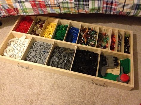 Under-bed Lego storage.  2'x4'x3.5", with adjustable bins.  Over 2 cubic feet of storage volume.  Cost to build:  Fifty bucks.  Time to build: ~6 hours. Lego Storage Diy, Lego Tables, Lego Storage Ideas, Lego Table With Storage, Lego Storage Organization, Lego Bedroom, Lego Organization, Diy Kid Activities, Diy Lego