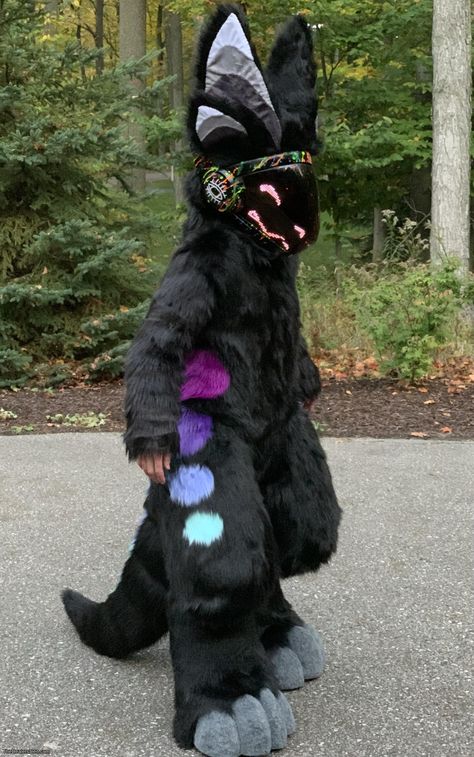 Beauty Of The Bass Fursuits, Unique Fursuit Species, Protogen Suits, Protogen Mask, Fursuit Drawing Base, Fursuit Protogen, Cute Fursuits, Cool Fursuits, Protogen Fursuit