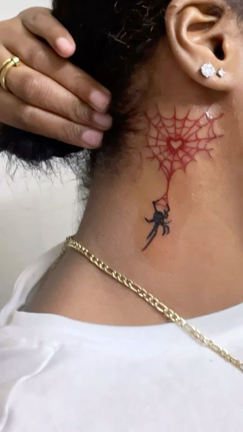 Spider Web Neck Tattoos Women, Aries Tattoo For Black Women, Tattoo Stencil For Woman, Cute Snake Tattoos For Women, Spider Neck Tattoos Women, Ear To Neck Tattoo, Middle Neck Tattoos Women, Tattoo Ideas Female Patchwork, Exotic Tattoos For Women