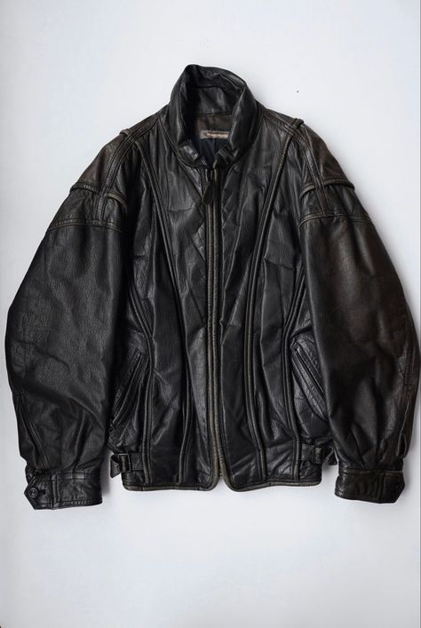 issey miyake leather jacket Cool Clothing Pieces, Issey Miyake Jacket, Cool Leather Jackets, Grunge Leather Jacket Outfit, Grunge Winter Jacket, Vintage Leather Jacket Outfits, Big Leather Jacket, Baggy Leather Jacket, Outfit Ideas Leather Jacket