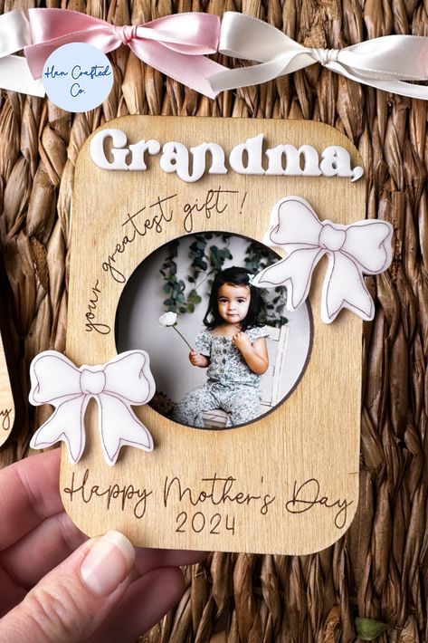 Mdf Projects, Fridge Photo Magnets, Fridge Photos, Mothers Day Gift Ideas, Laser Engraved Gifts, Laser Engraved Ideas, Laser Ideas, Wood Photo Frame, Wood Photo